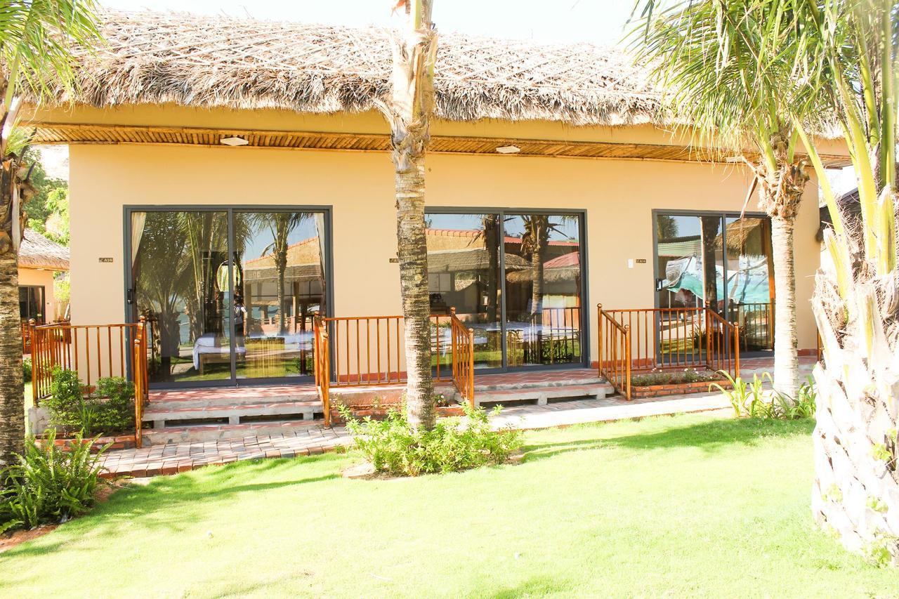 Eagles Beach Resort Phan Thiet Kültér fotó