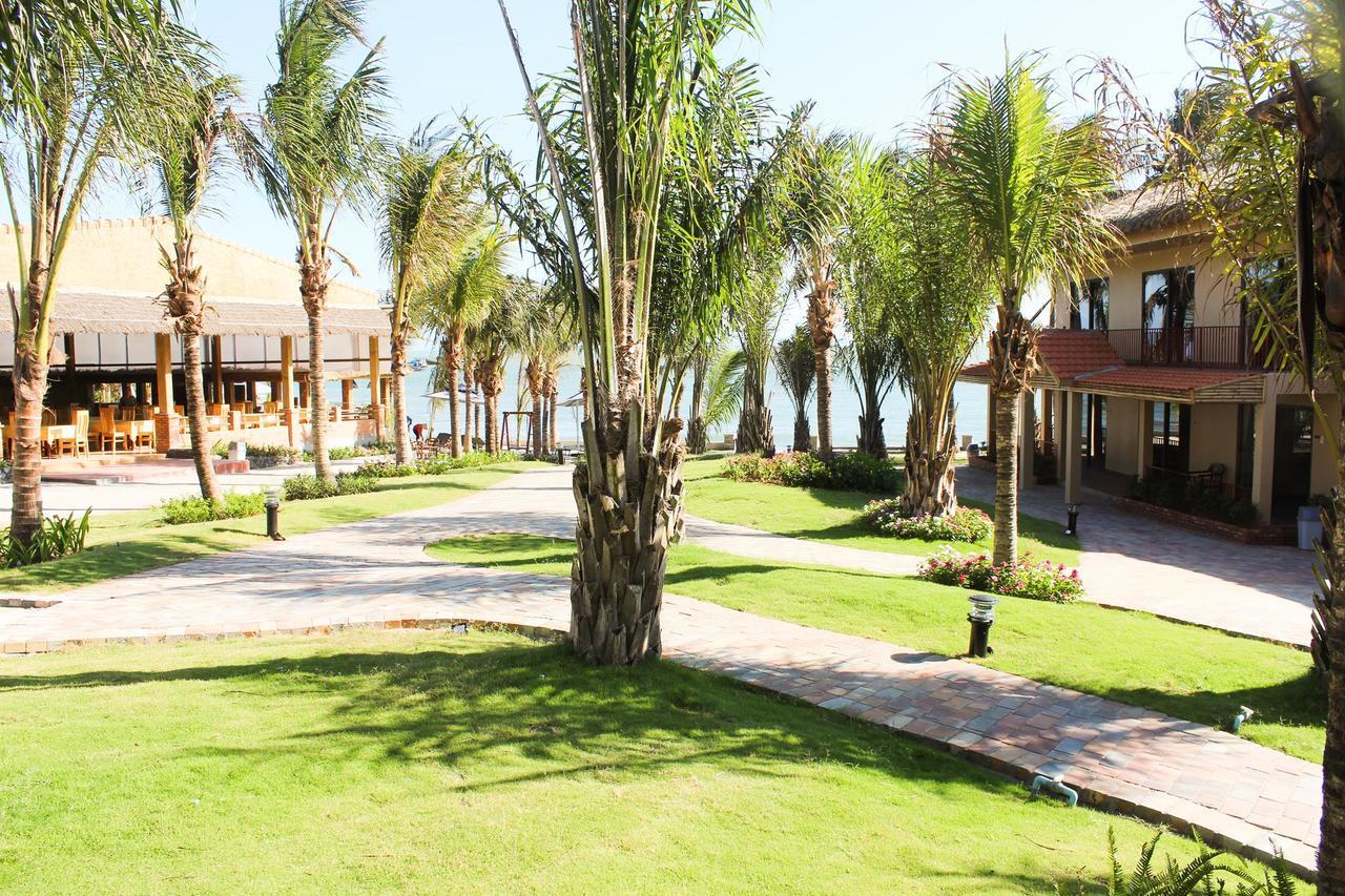 Eagles Beach Resort Phan Thiet Kültér fotó