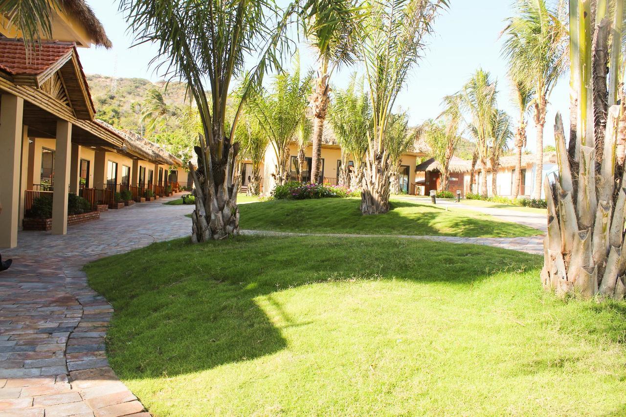 Eagles Beach Resort Phan Thiet Kültér fotó