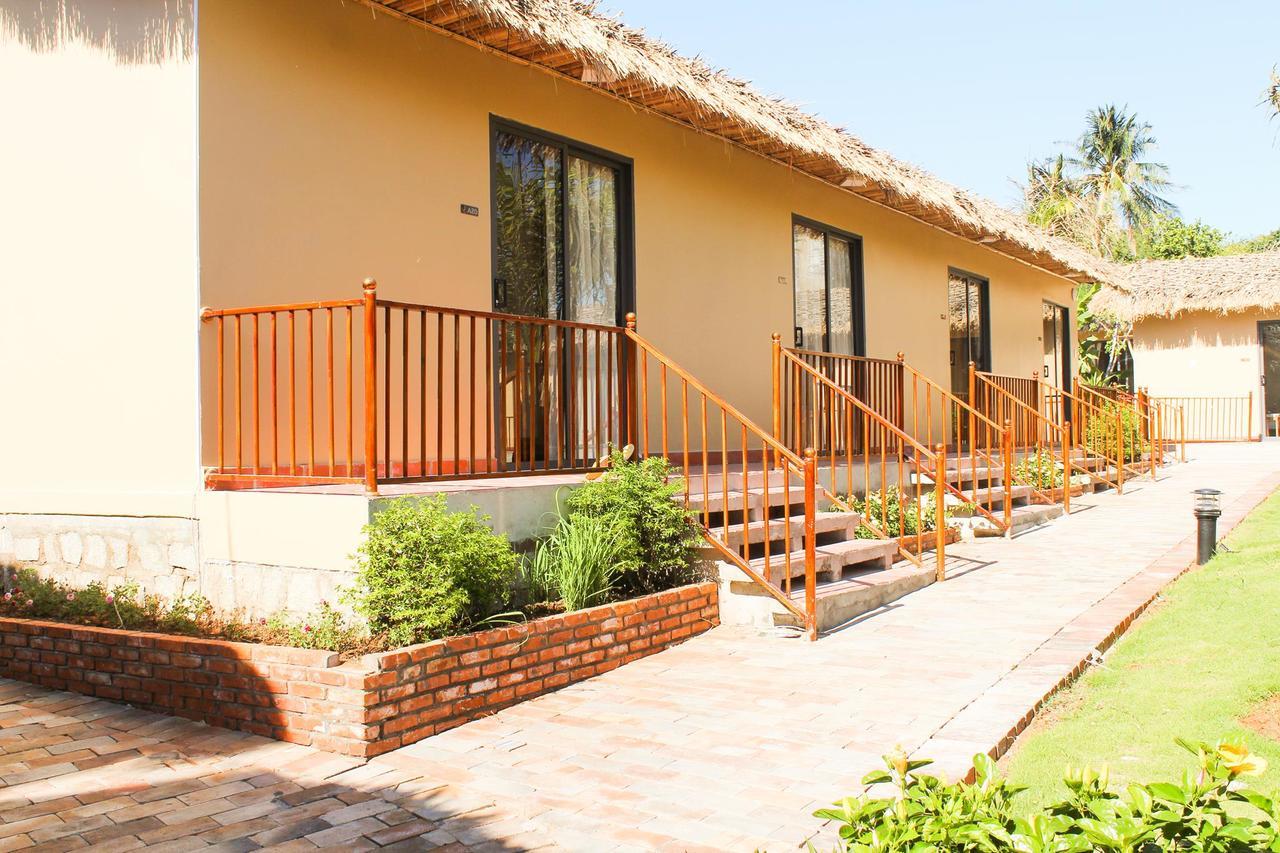 Eagles Beach Resort Phan Thiet Kültér fotó
