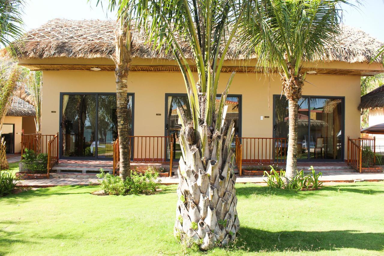 Eagles Beach Resort Phan Thiet Kültér fotó
