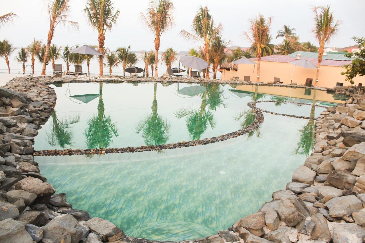 Eagles Beach Resort Phan Thiet Kültér fotó